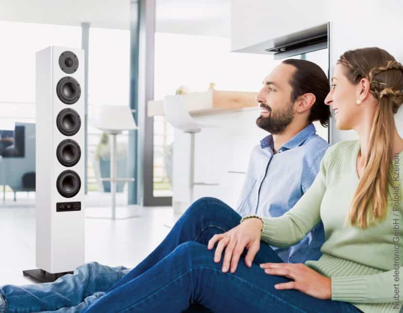 Multimedia-Standlautsprecher bieten brillante Klangerlebnisse dank modernster Digitaltechnik. (Foto: HLC/ Nubert electronic GmbH)