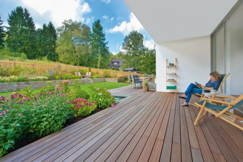 Holzpflege für die Gartensaison